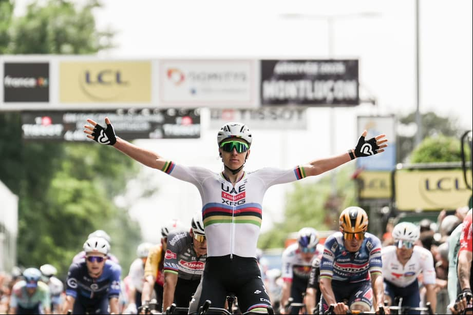 El corredor esloveno se recuperó en la primera jornada de montaña, superando en la fuga a su máximo perseguidor, Jonas Vingegaard. El mejor colombiano en la carrera es Esteban Chávez.