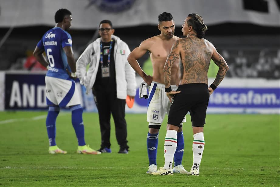Millonarios ahora depende de otros resultados. Este jueves, Santa Fe recibe a Nacional en El Campín, y el ‘embajador’ deberá buscar puntos en Medellín para seguir soñando. Por ahora, queda este bonito encuentro entre los dos máximos goleadores de la historia de Colombia: Dayro Moreno y Radamel Falcao García.
